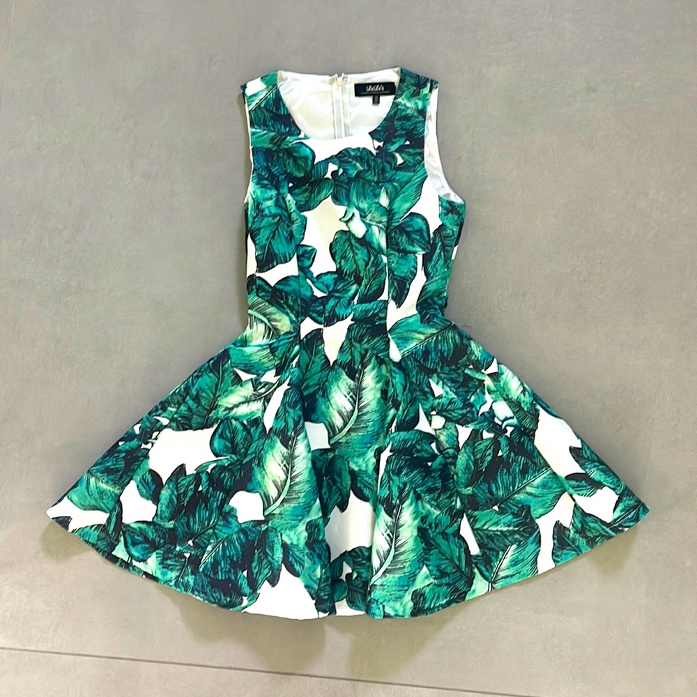 Lulu’s Leaf it to Chance Green Print Dress